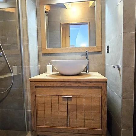 Triplex Au Calme Proche Centre, 3 Chambres, 6 Pers, Cheminee, Parking Couvert, Wifi - Fr-1-598-53 Apartment Les Gets